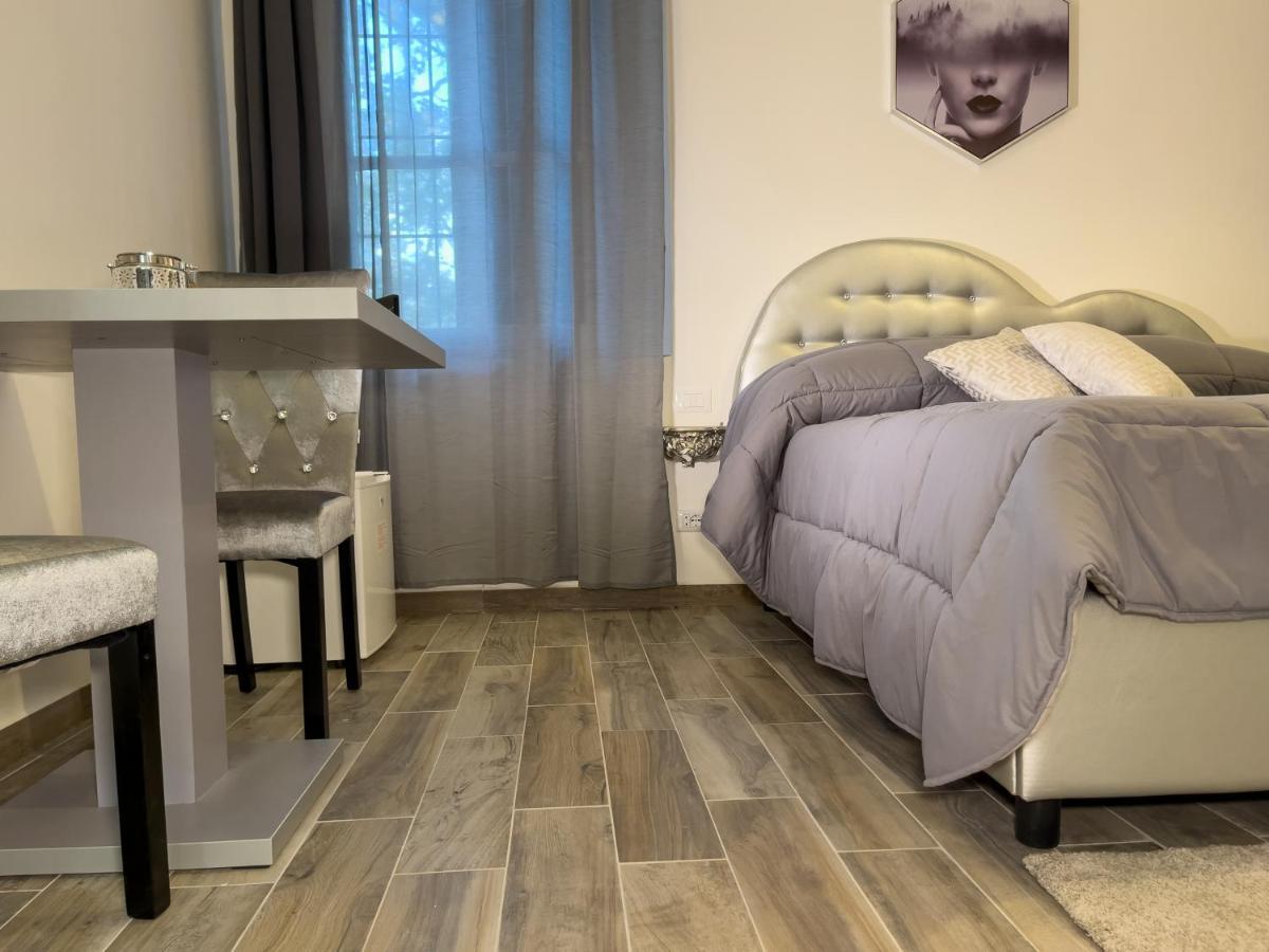 Hotel Notte Rosa Fornovo di Taro Esterno foto