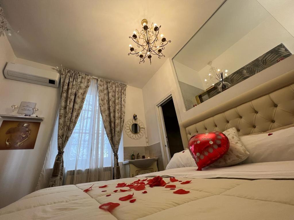 Hotel Notte Rosa Fornovo di Taro Camera foto